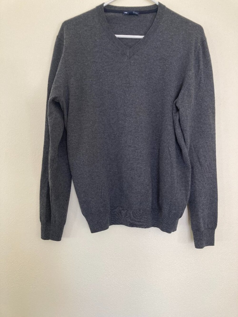 Gap Men's Beautiful Soft Medium Pima Cotton Gray Sweater
